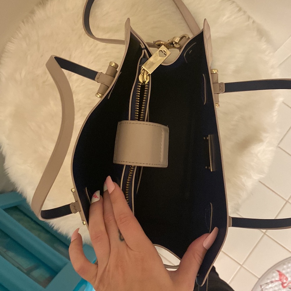 Kate Spade Xbody ♠️ - Picture 6 of 15